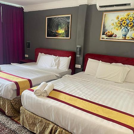 Green Town Hotel And Resort ポートディクソン エクステリア 写真